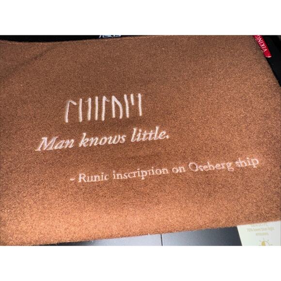 Viking Cruises Brown Travel Accessory Bag MAN KNOWS LITTLE Wool Blend Zip - Picture 2 of 5